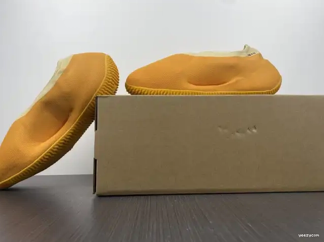GW5353 Knit Adidas RNR Sulfur Yeezy 0429